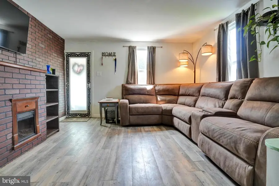 231 William St, Downingtown, PA 19335 - #3
