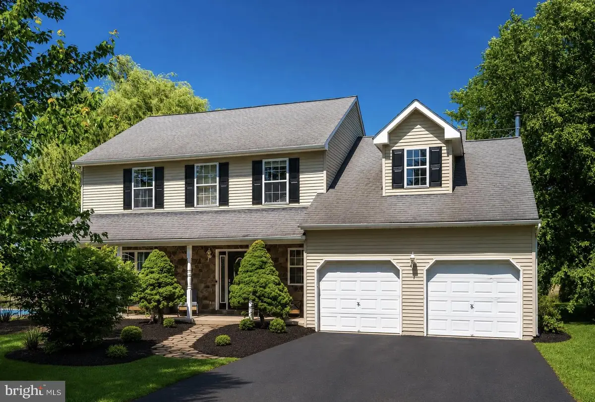 923 Chester Dr, Pottstown, PA 19465 - #1