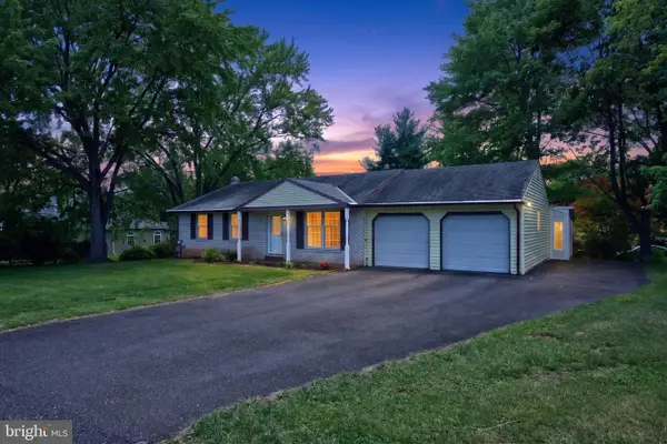 1155 Grandview Cir, POTTSTOWN, PA 19465