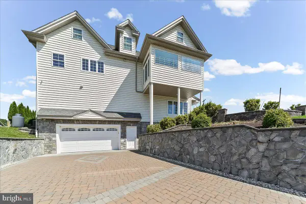 558 E Baltimore Pike, WEST GROVE, PA 19390