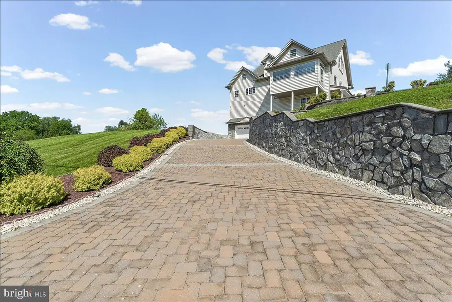 558 E Baltimore Pike, West Grove, PA 19390 - #2