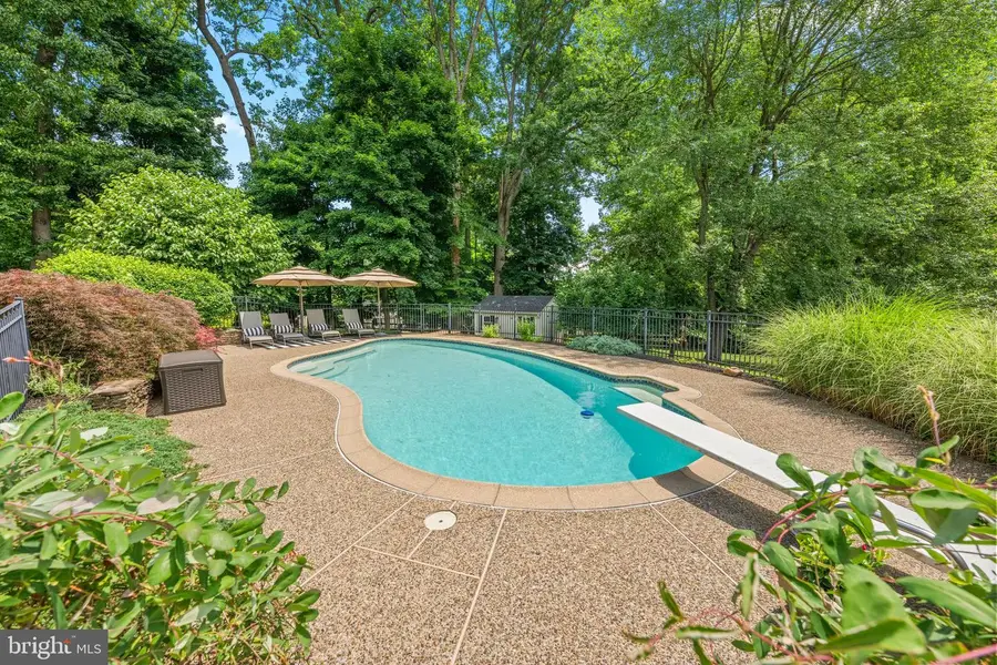 912 Weadley Rd, Wayne, PA 19087 - #3