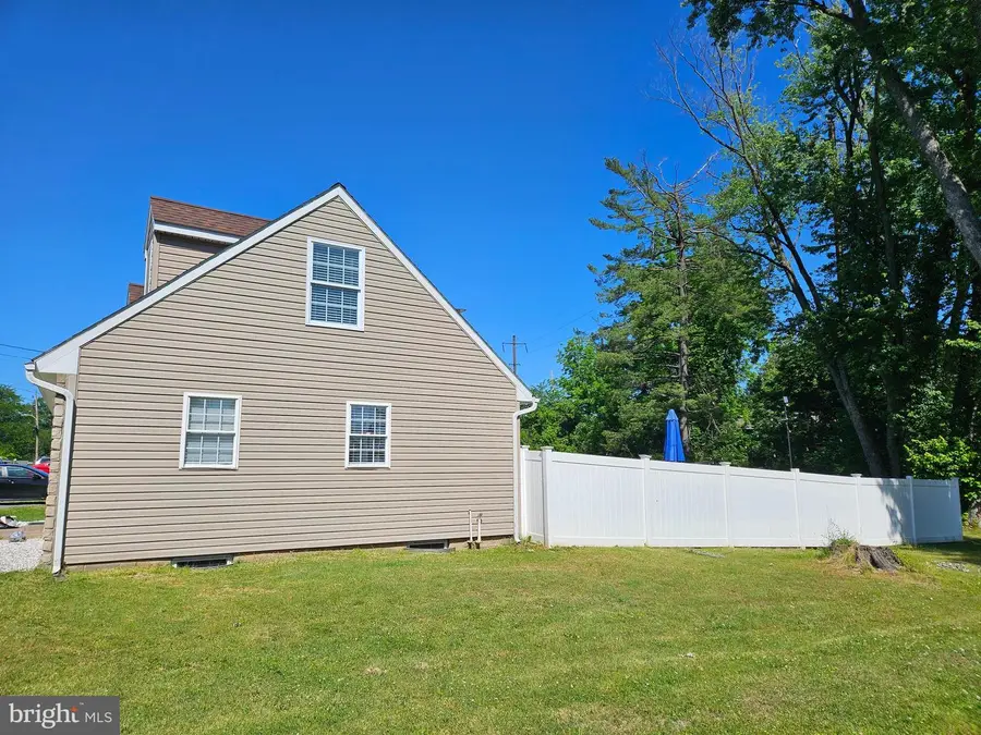 1420 E Harmony St, Coatesville, PA 19320 - #3