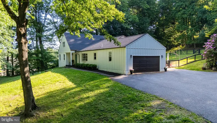 2330 Horseshoe Trl, Chester Springs, PA 19425 - #3
