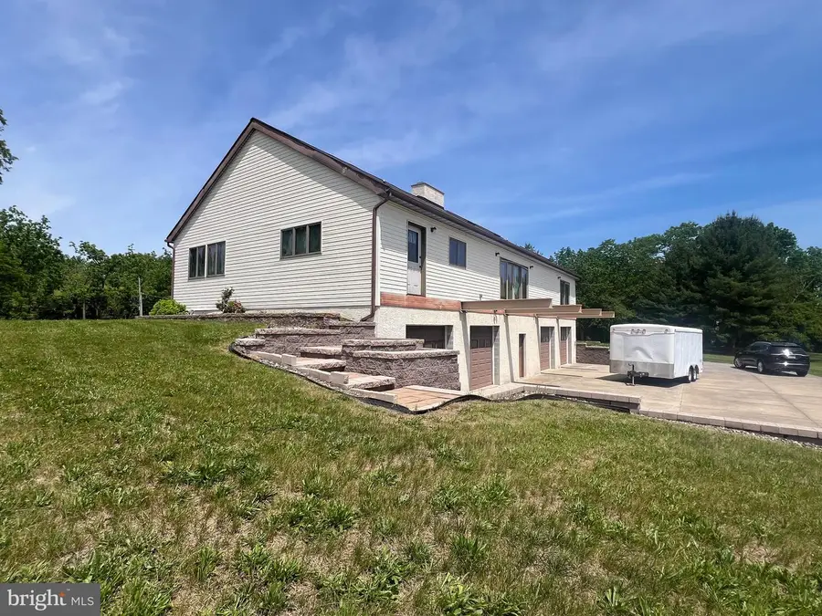 344 Hallman Mill Rd, Phoenixville, PA 19460 - #2