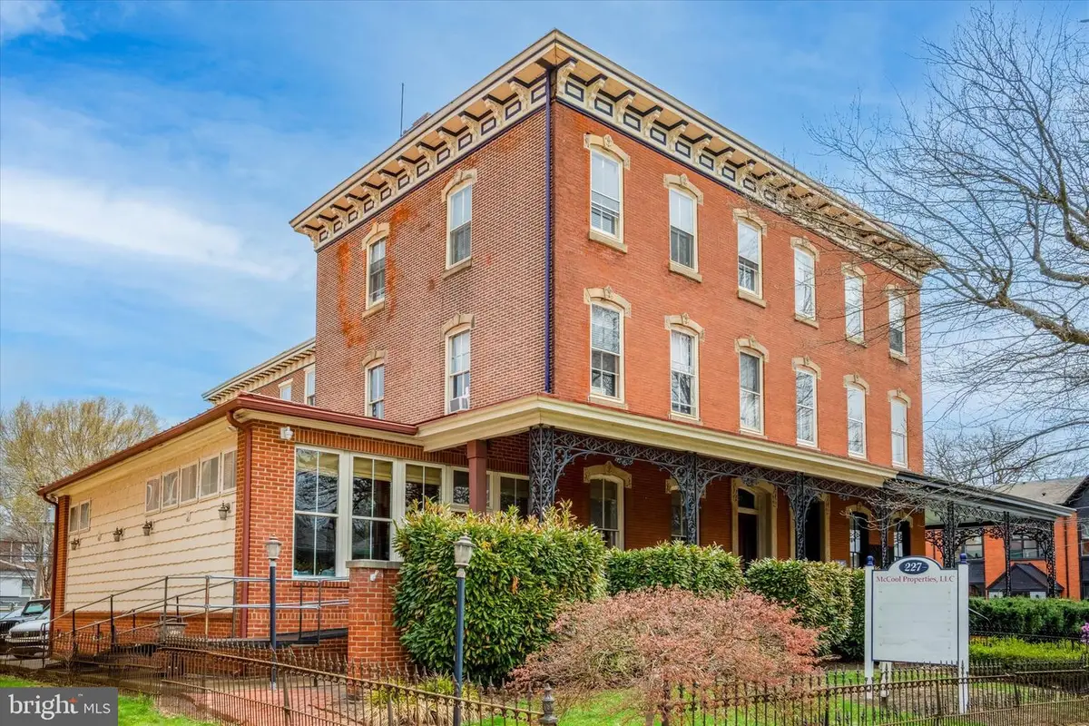 227 S High St, West Chester, PA 19382 - #1