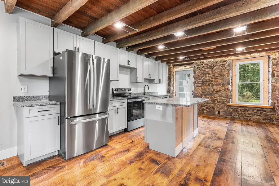 69 Cromby Rd, Phoenixville, PA 19460 - #3
