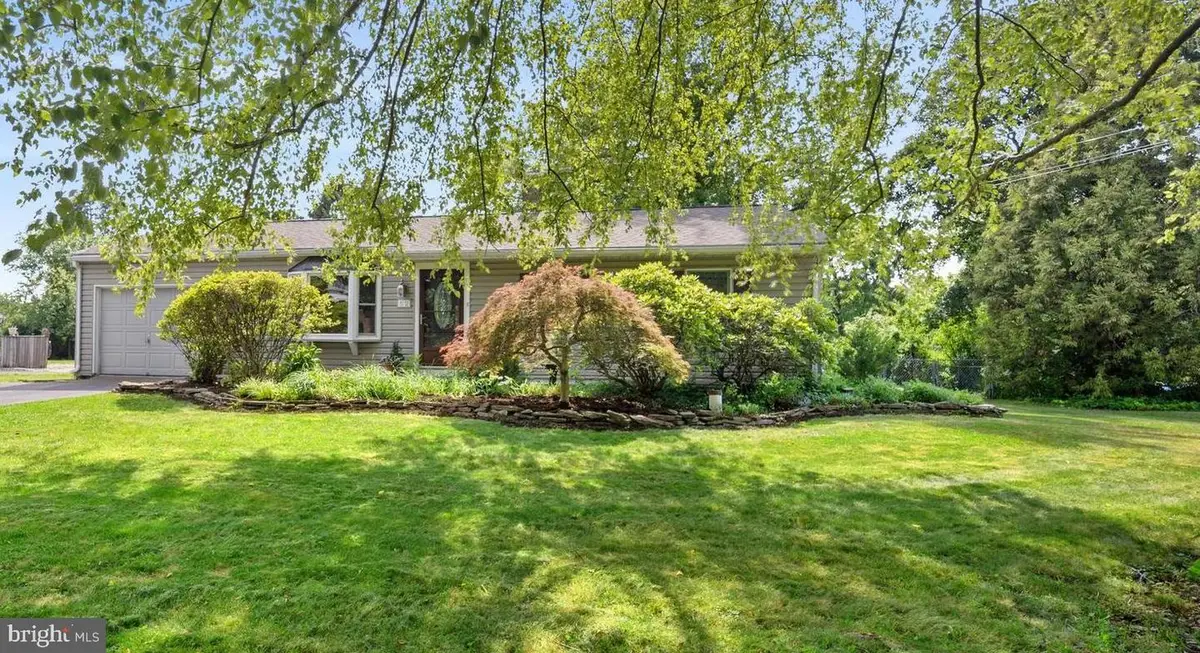 52 Prizer Rd, Phoenixville, PA 19460 - #1