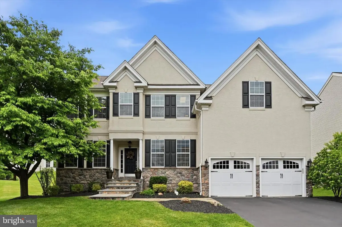 4117 Crescent Dr, Chester Springs, PA 19425 - #1