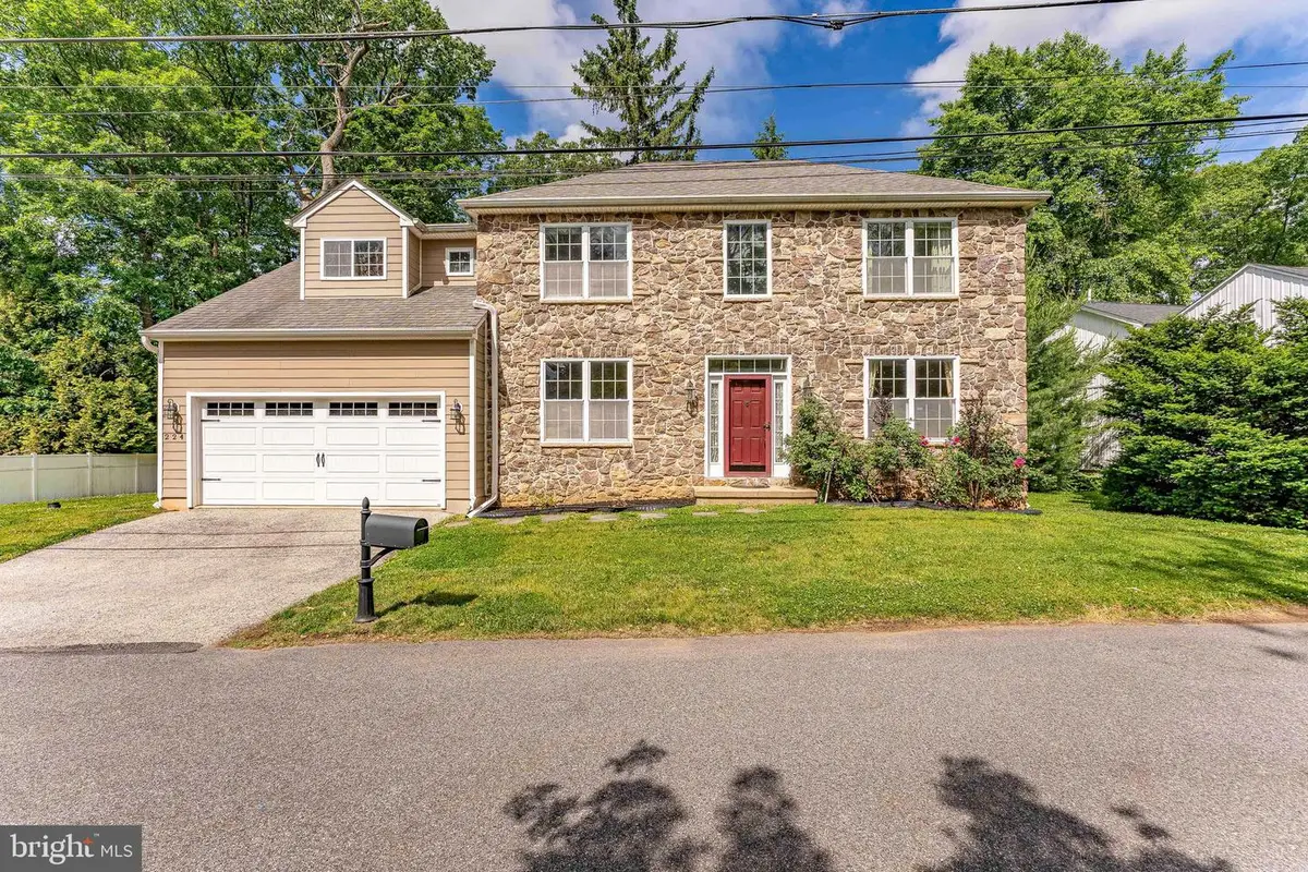 224 Hearn Ave, Berwyn, PA 19312 - #1