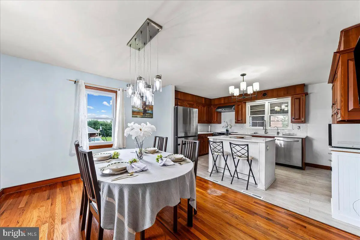 625 Doe Run Rd, Coatesville, PA 19320 - #1