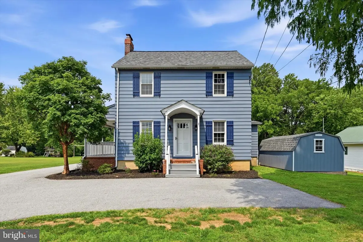 2665 Strasburg Rd, Coatesville, PA 19320 - #1