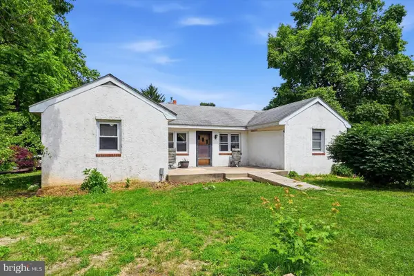 339 Beacon Light Rd, PARKESBURG, PA 19365