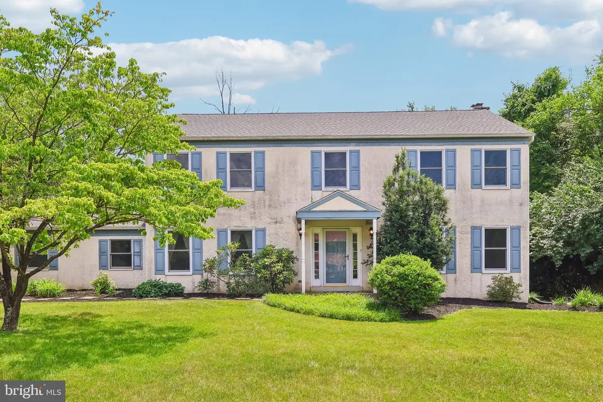 8 Long Dr, Downingtown, PA 19335 - #1