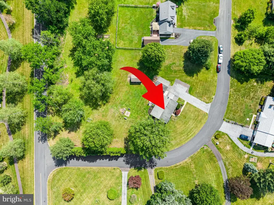 23 Country Ln, Pottstown, PA 19465 - #2