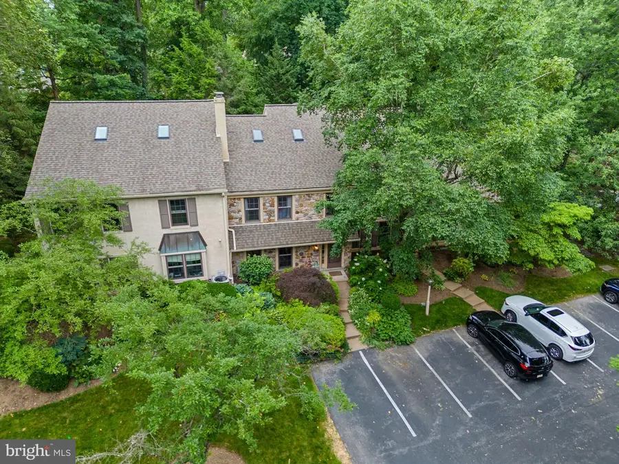 802 Weatherstone Dr, Paoli, PA 19301 - #2