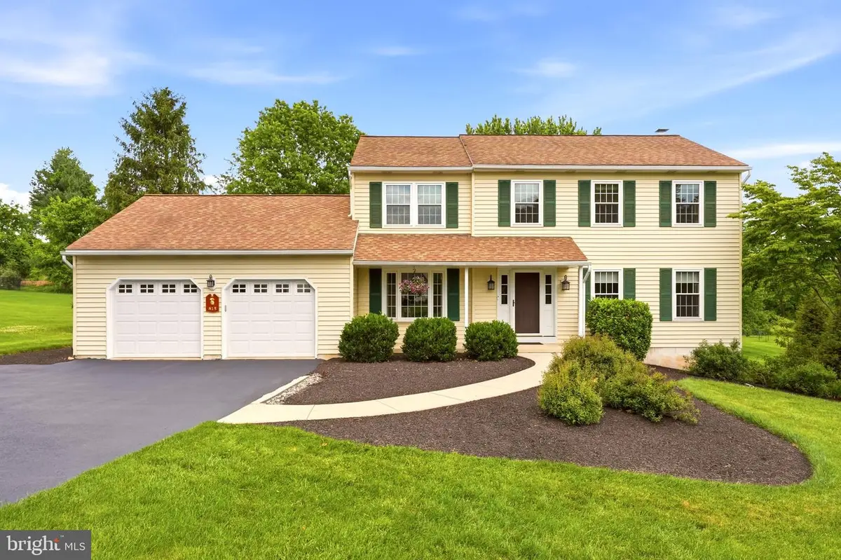 815 Hawthorne St, Downingtown, PA 19335 - #1