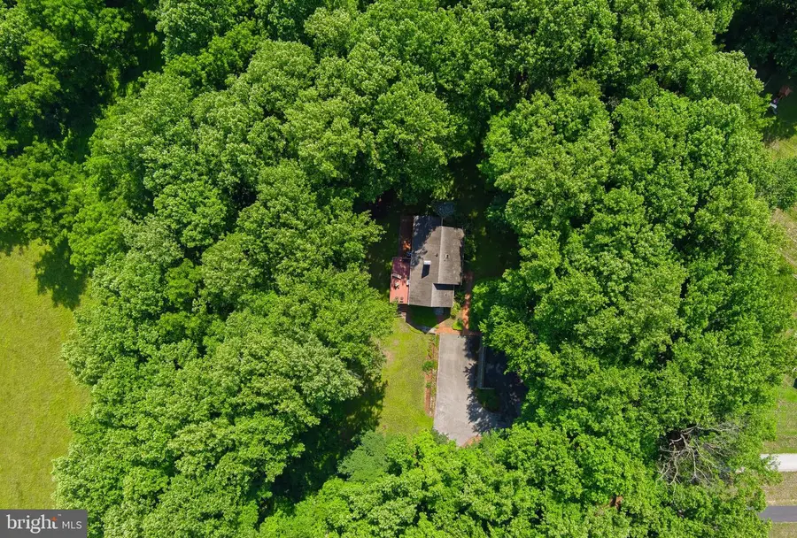 913 Heather Ln, Phoenixville, PA 19460 - #2