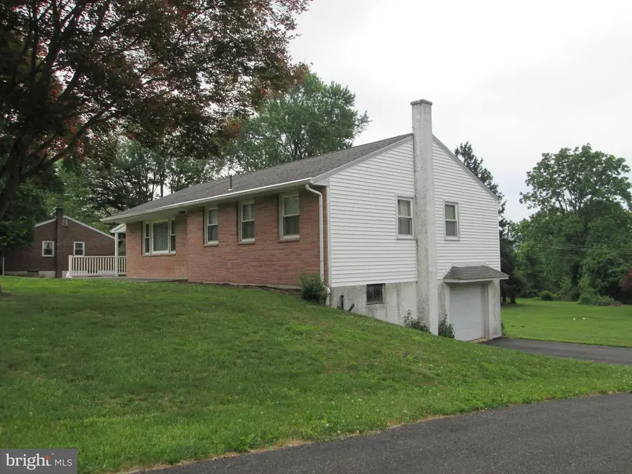 1520 Franklin Dr, Pottstown, PA 19465 - #3