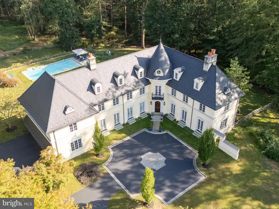 948 Drovers Ln, Chester Springs, PA 19425 - #2