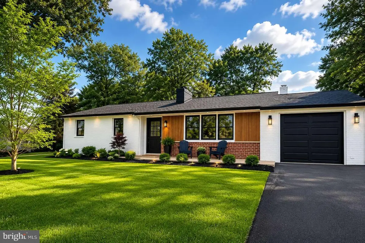 800 Falcon Ln, West Chester, PA 19382 - #1
