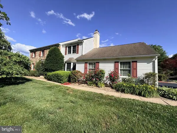 1002 Farm Ln, WEST CHESTER, PA 19382