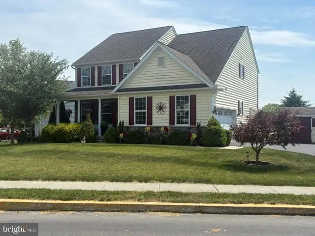 1052 Walnut St, Honey Brook, PA 19344 - #2