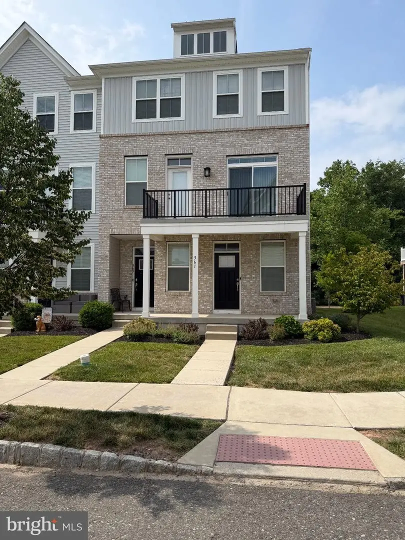 361 Foundry St, Phoenixville, PA 19460 - #1