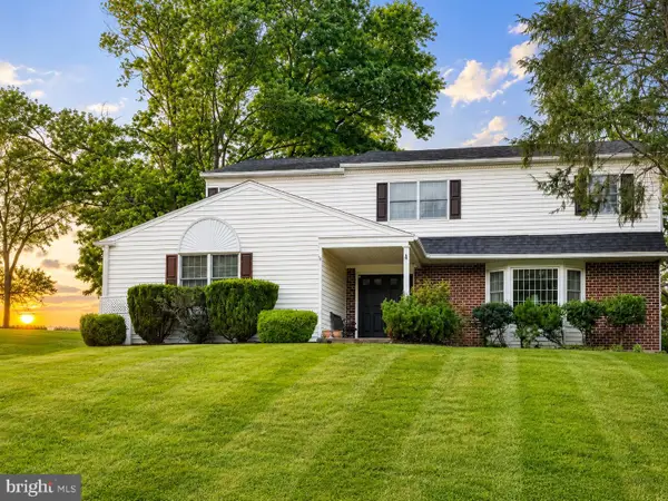 1364 Mark Dr, WEST CHESTER, PA 19380