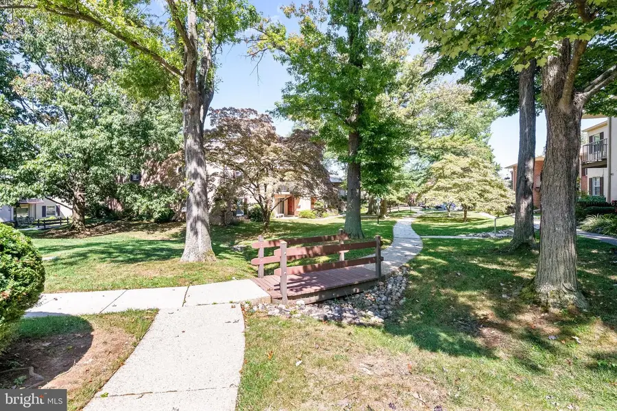 304 Old Forge Xing #304, Devon, PA 19333 - #2