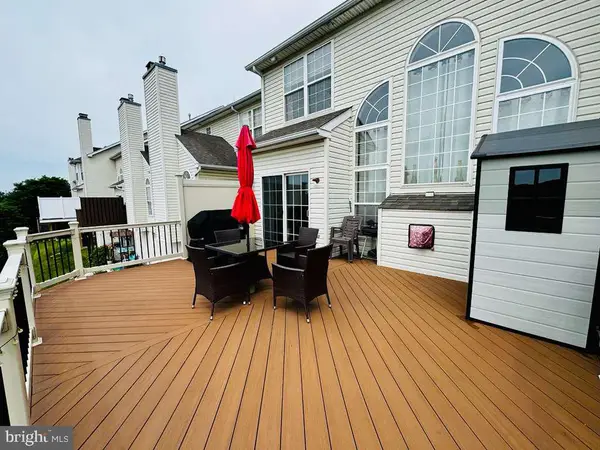 27 Lincoln Dr, DOWNINGTOWN, PA 19335