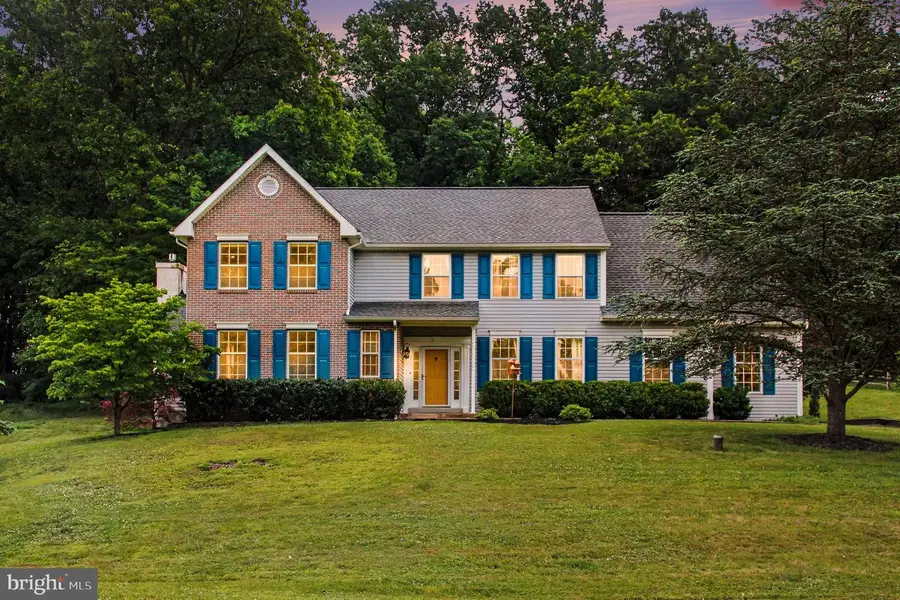 324 Martingale Cir, Coatesville, PA 19320 - #2