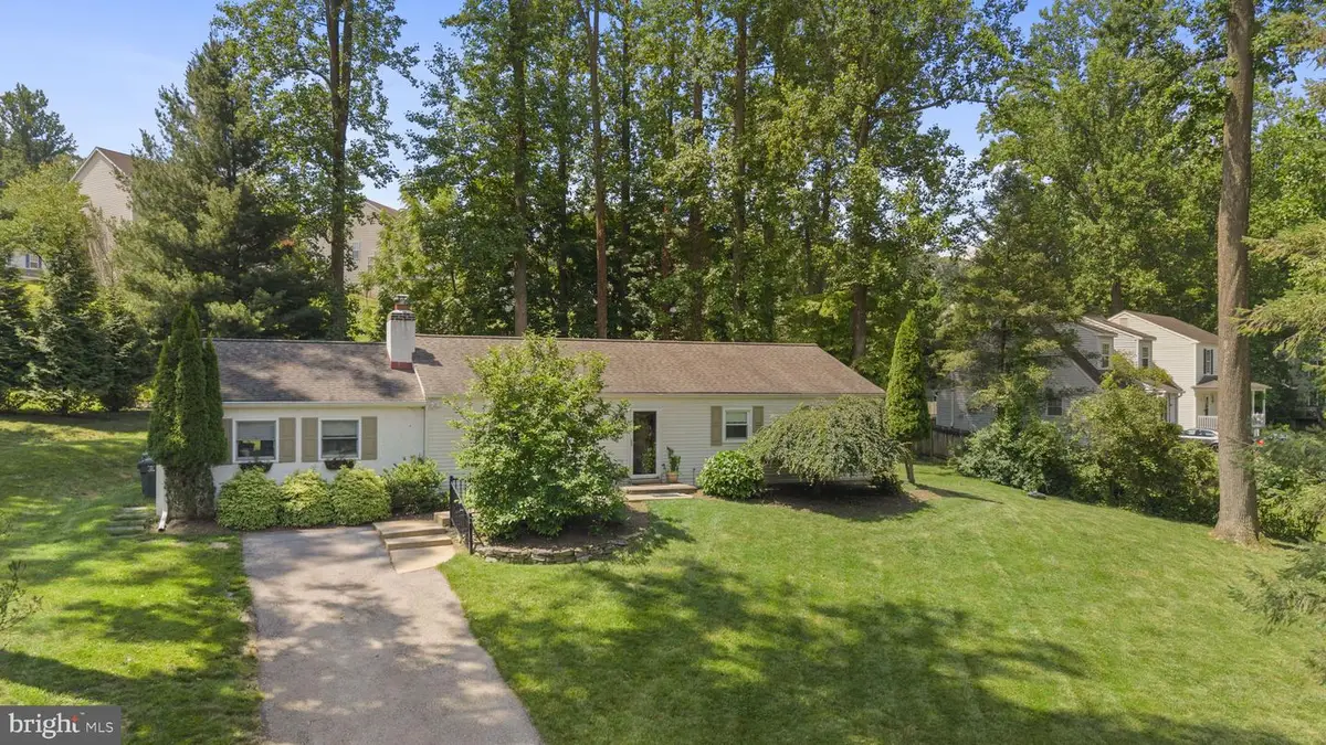 3306 E Summit Ave, Downingtown, PA 19335 - #1