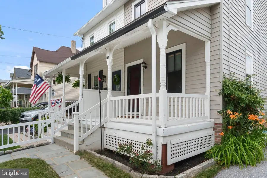47 Walnut Ave, Berwyn, PA 19312 - #2