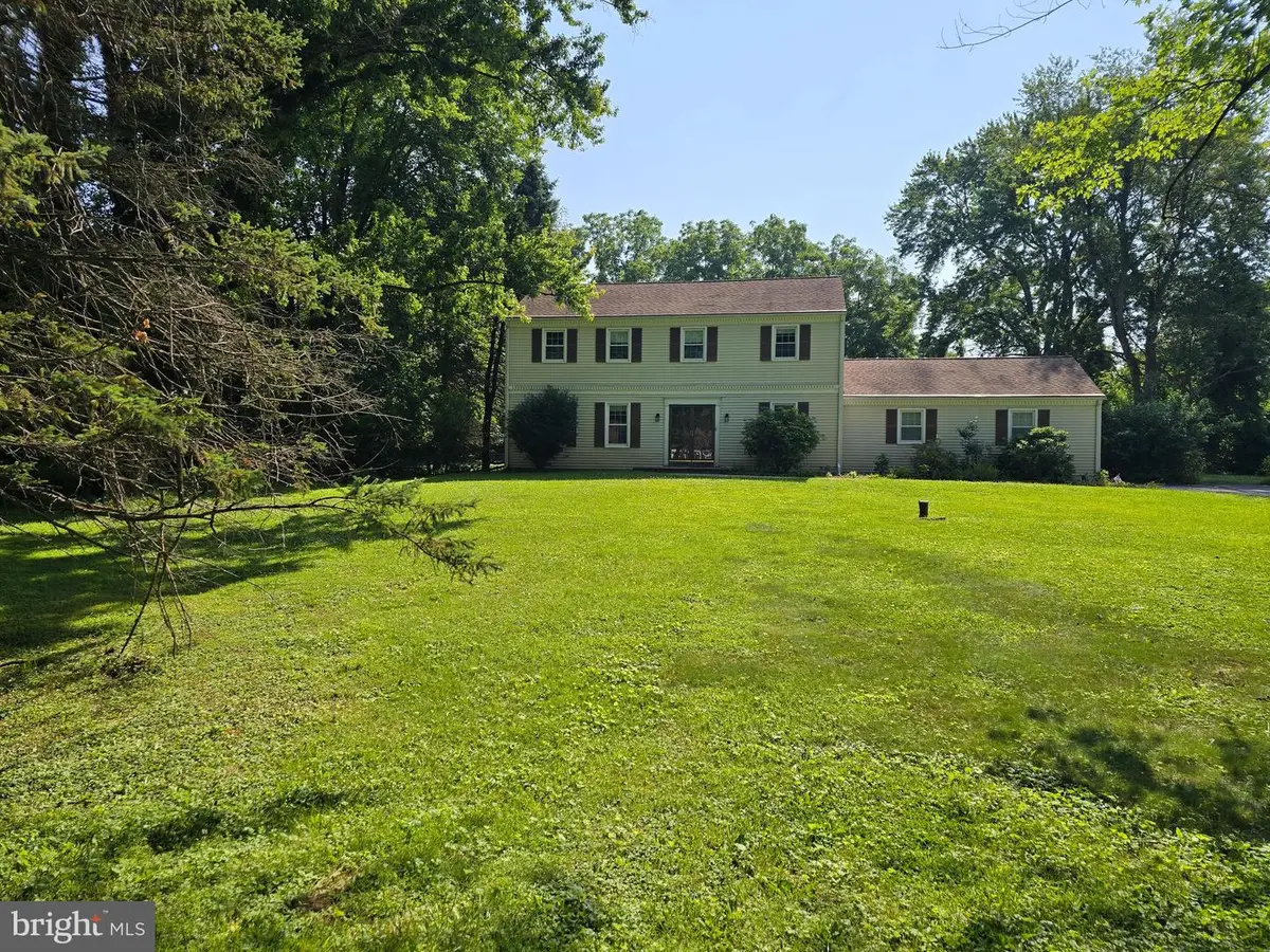 710 Willowdale Ln, Kennett Square, PA 19348 - #1