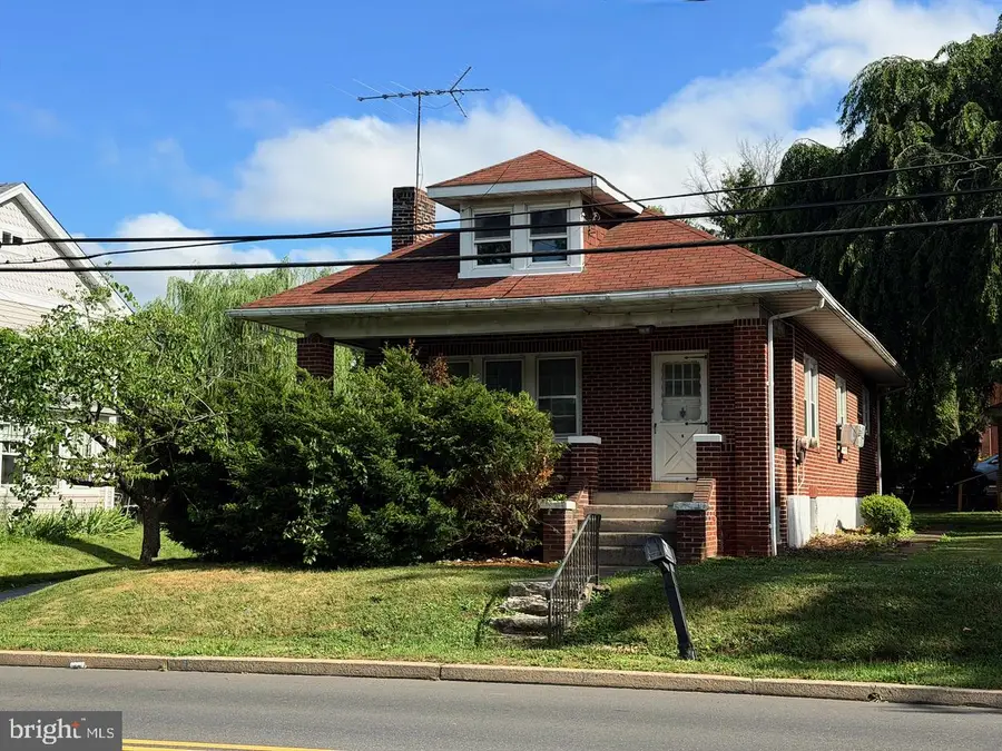 67 W Schuylkill Rd, Pottstown, PA 19465 - #2