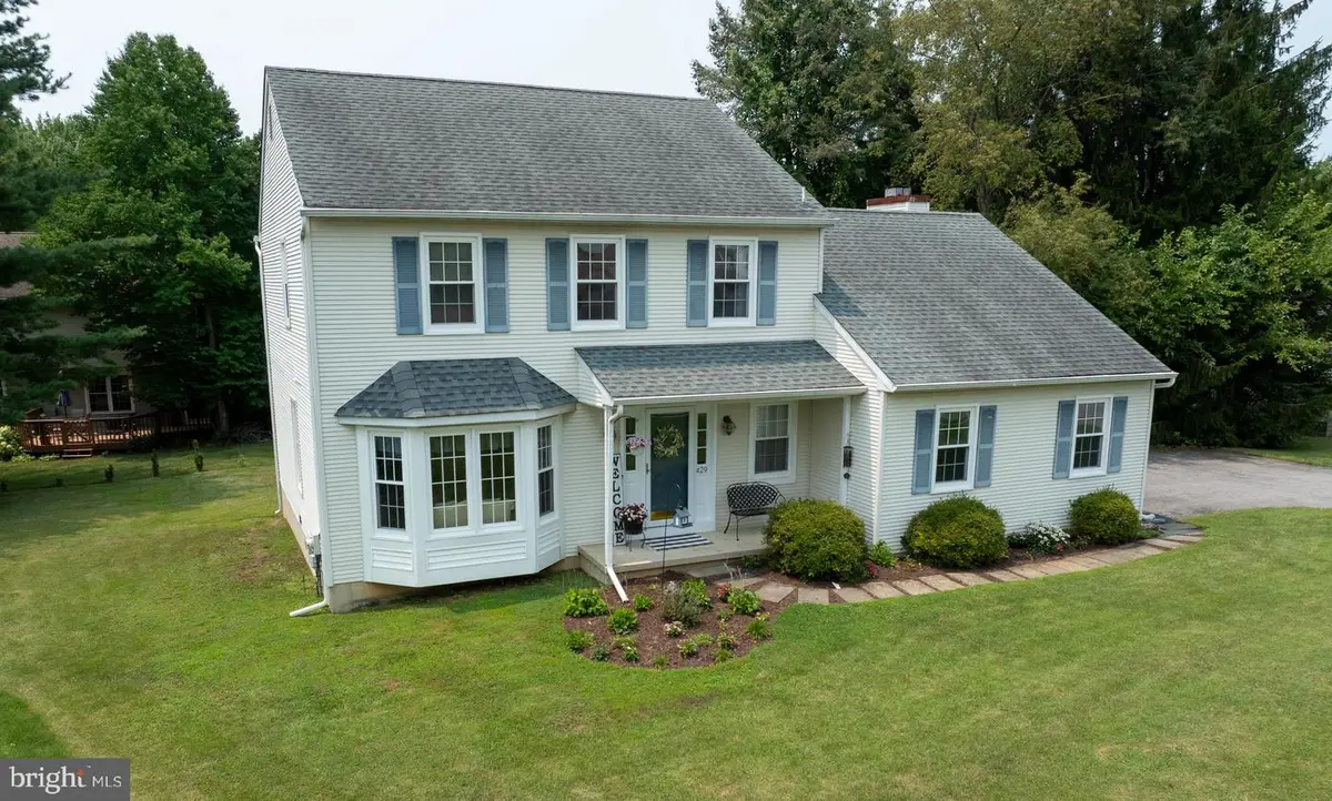 429 Deep Willow Dr, Exton, PA 19341 - #1