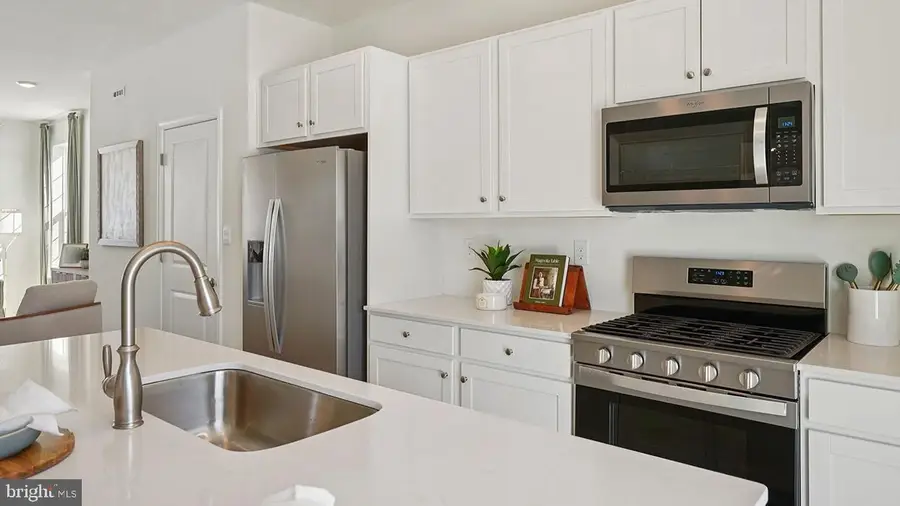 617 Tyrion Ln, Downingtown, PA 19335 - #2