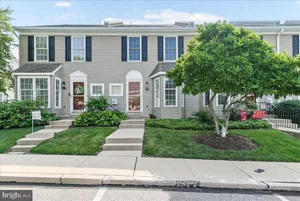 673 Metro Ct #27, WEST CHESTER, PA 19380