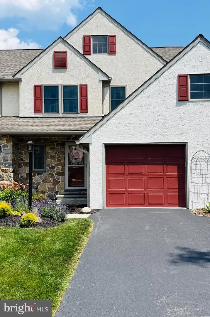 48 Saddler Dr, Elverson, PA 19520 - #2