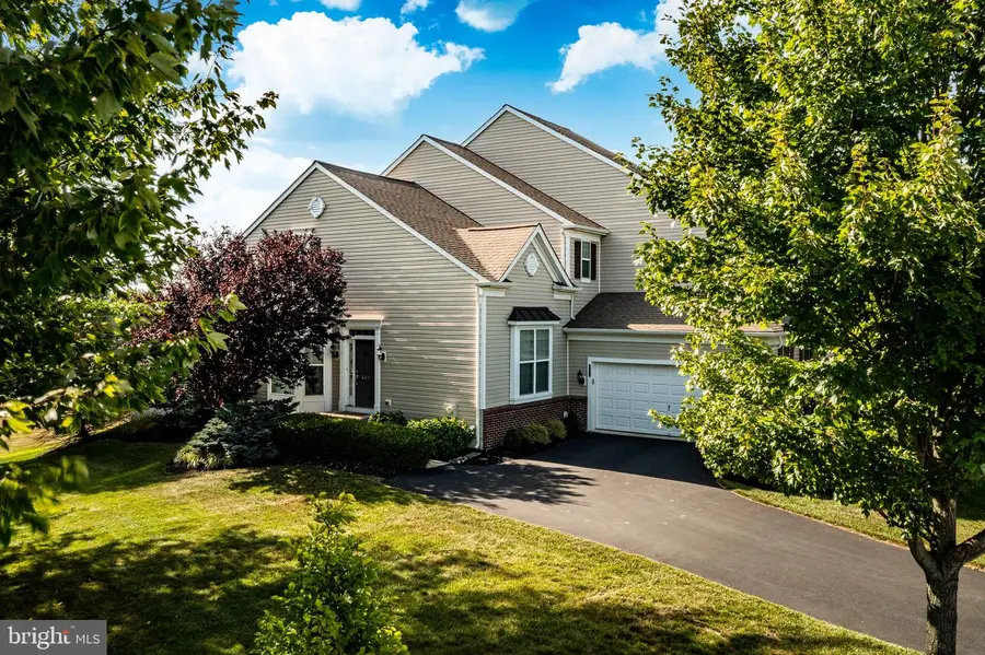 226 N Caldwell Cir, Downingtown, PA 19335 - #3