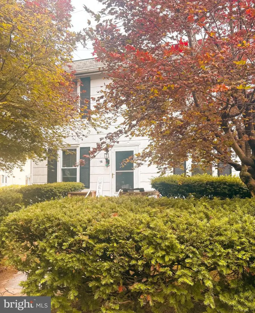 218 E 2nd St, Avondale, PA 19311 - #2
