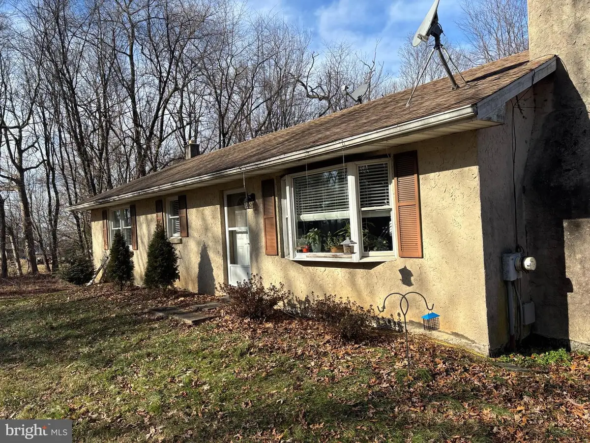 2219 Homeville Rd, Cochranville, PA 19330 - #1