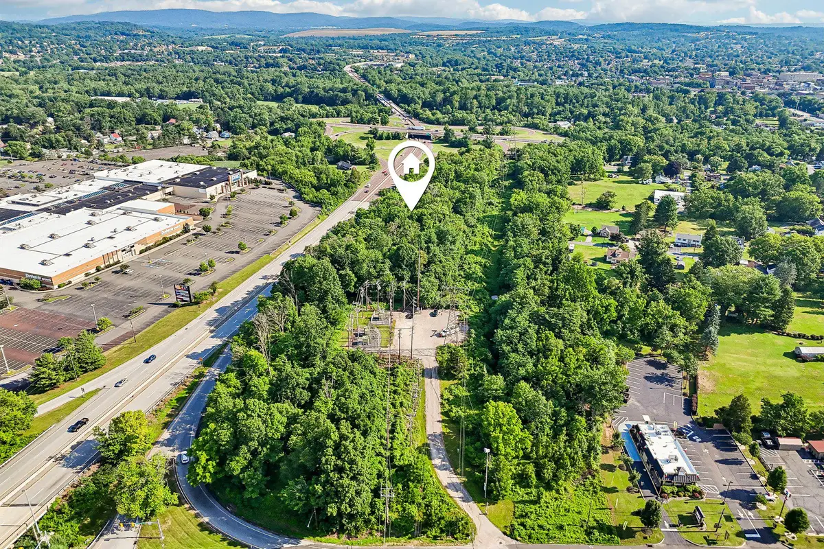 299 W Schuylkill Rd, Pottstown, PA 19465 - #1