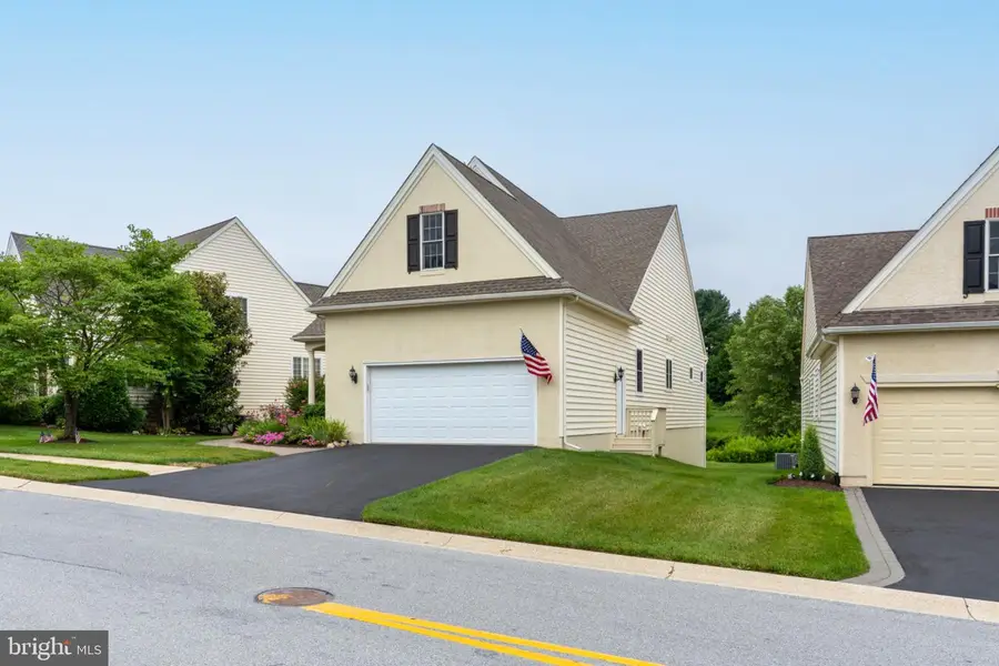 315 Carlisle Dr, Avondale, PA 19311 - #2