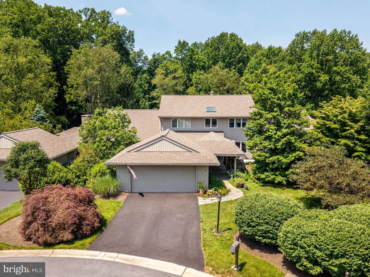 8 Tullamore Dr, West Chester, PA 19382 - #1