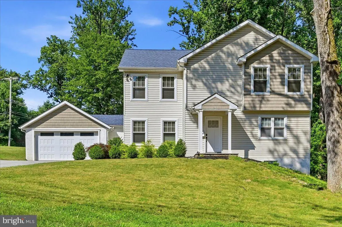17 Lizbeth Ln, Berwyn, PA 19312 - #1