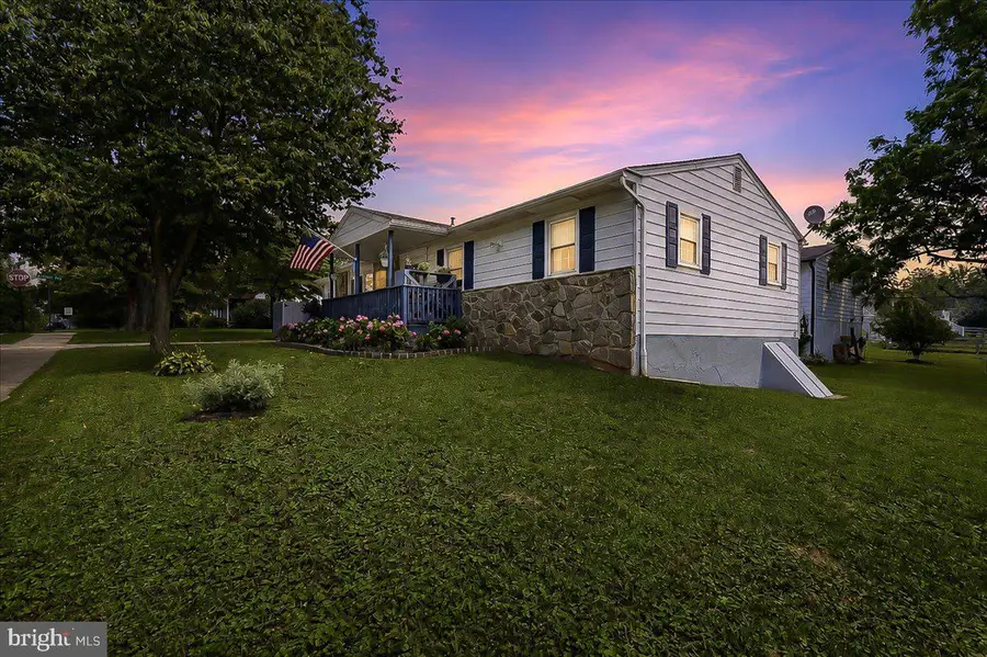 301 Delaware Ave, Oxford, PA 19363 - #2