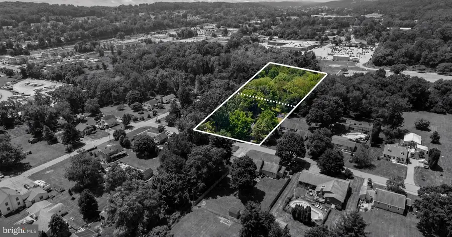 250 Watson Ave, Coatesville, PA 19320 - #2