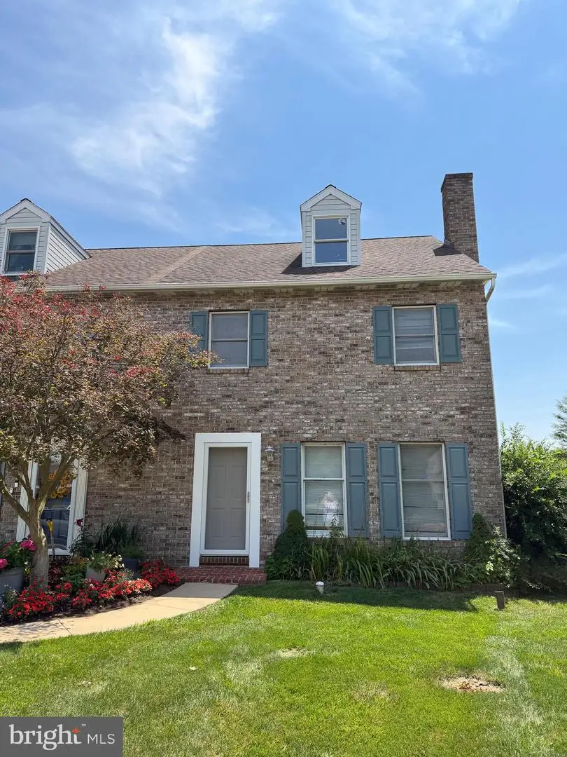 447 Cahill Cir, Honey Brook, PA 19344 - #2